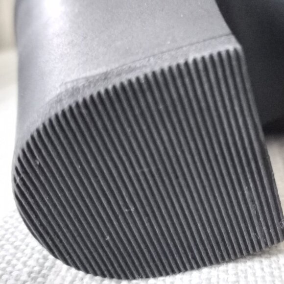 'Comfortiva' Pillow Top Memory Foam Black leather lace up New Without Box Size 8 - Picture 12 of 16